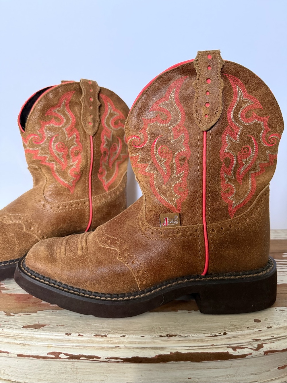 Justin Gypsy Leather Boots (women's size 6 1/2)